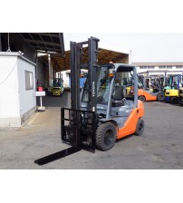 Xe nâng Toyota 2 tấn 4 mét dịch giá 62-8FD20 máy 1DZ-III, dịch giá, đời cao 2012, xe nâng Nhật bãi